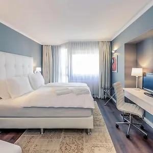 Mercure Raphael Vienne