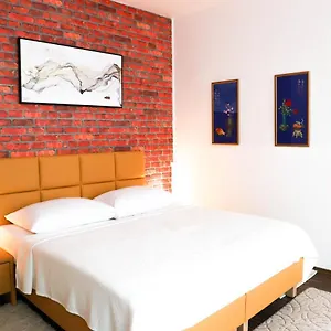 Hostel «go West» Guest