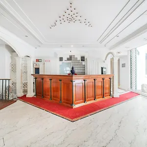 Hotel Self-check-in Adlon