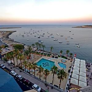 Ξενοδοχείο Qawra Palace & ****