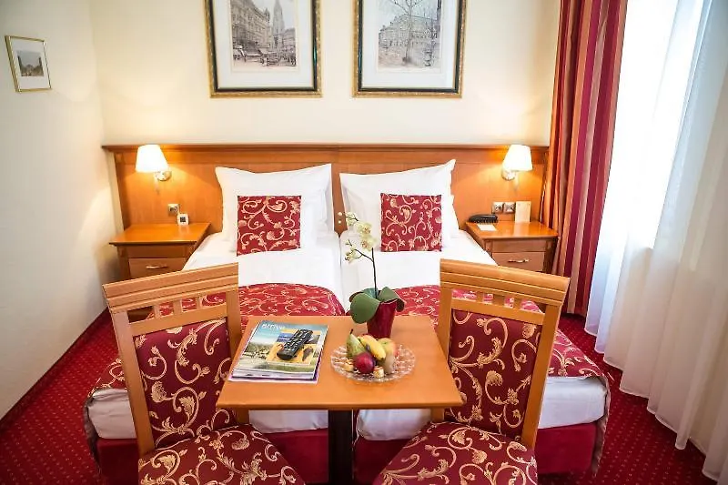 **** Hotel City Pension Vienna Austria